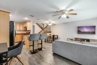 Photo of Listing #F10539920