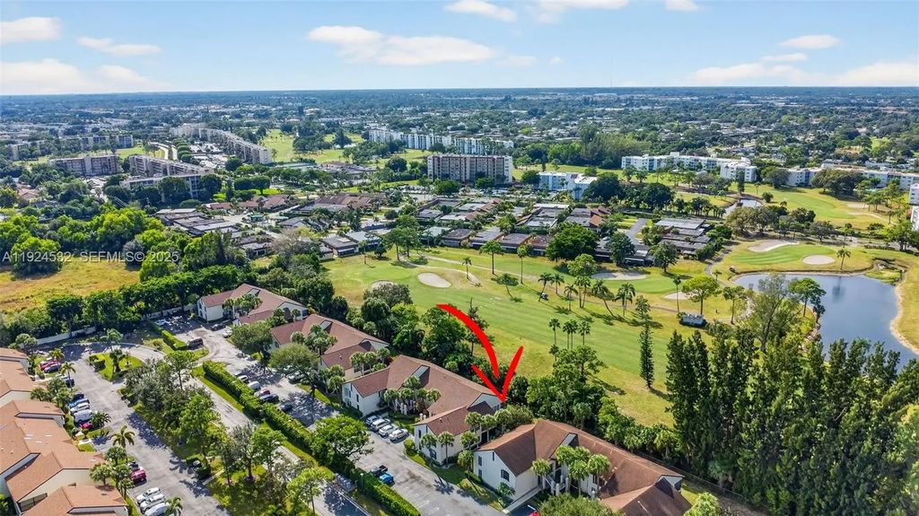 3259 Perimeter Drive #3259, Greenacres