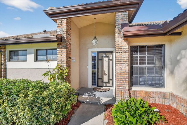 4 of 88 - 7147 Le Chalet Boulevard, Boynton Beach, FL