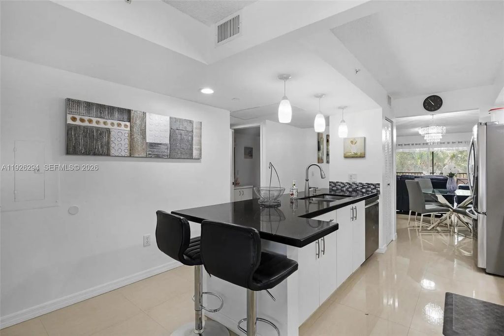 900 Sw 142nd Avenue #306l, Pembroke Pines