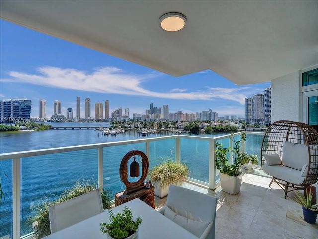 3201 Ne 183rd Street #704, Aventura
