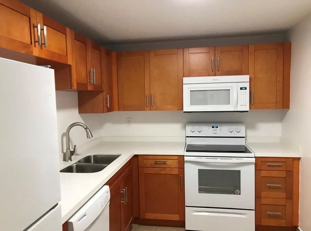 4394 Nw 9th Avenue #21-3a, Deerfield Beach