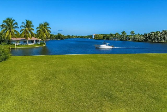3 of 19 - 2231 Ne 15th Court, Fort Lauderdale, FL