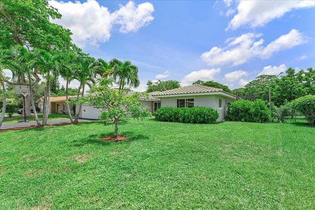 2757 Nw 83rd Terrace, Coral Springs