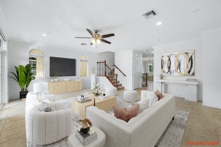 Photo of Listing #R11145806