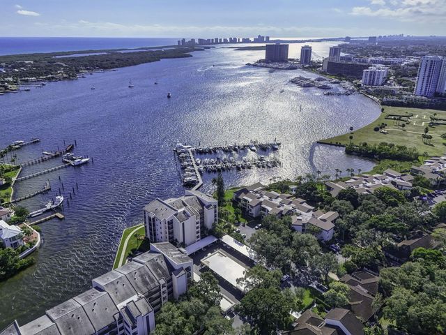 2 of 30 - 11390 Twelve Oaks Way #420, North Palm Beach, FL