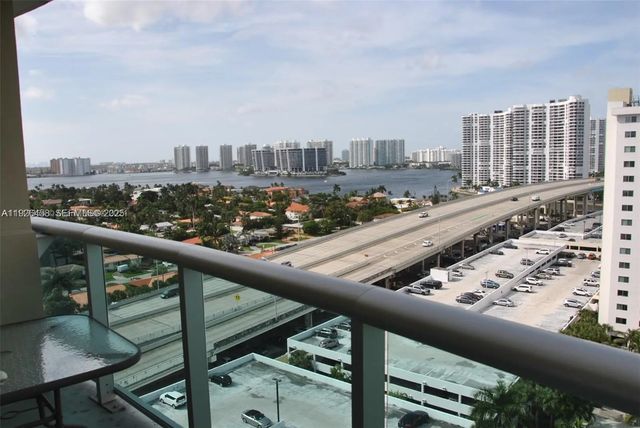 4 of 33 - 19370 Collins Avenue #1504, Sunny Isles Beach, FL