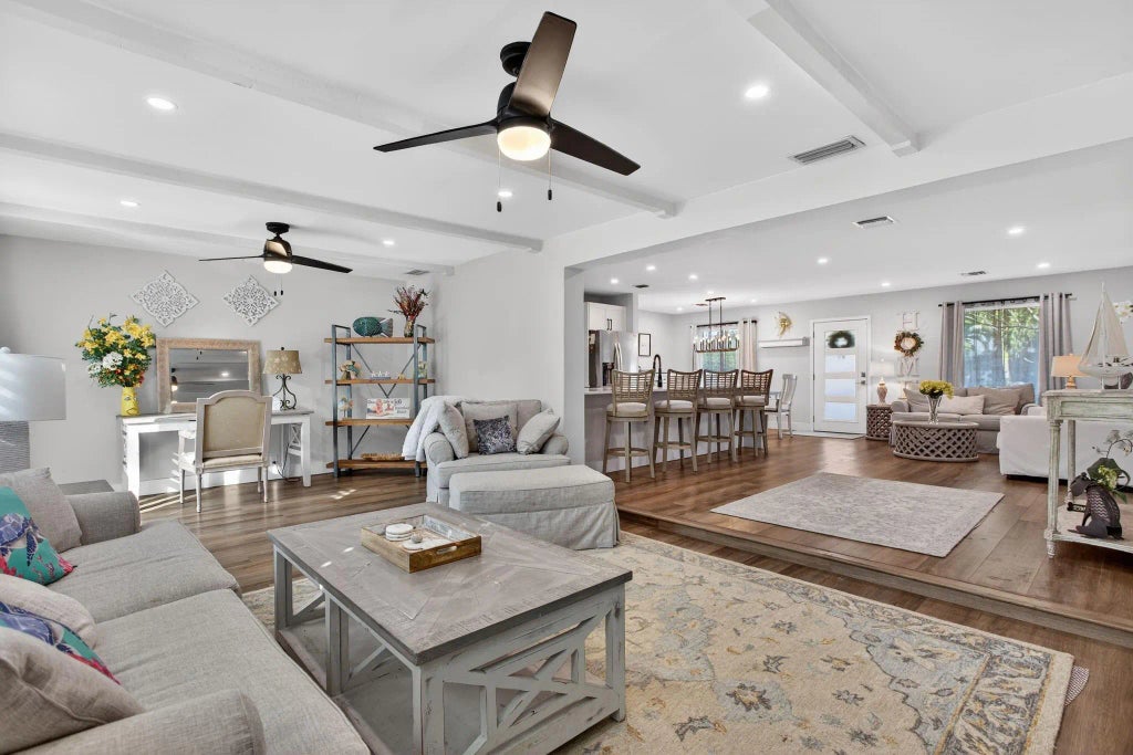 801 Se 9th Avenue, Deerfield Beach