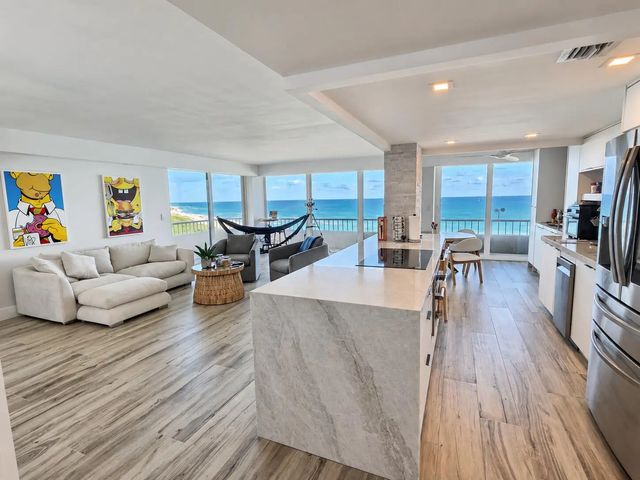 5550 N Ocean Drive #11c, Singer Island