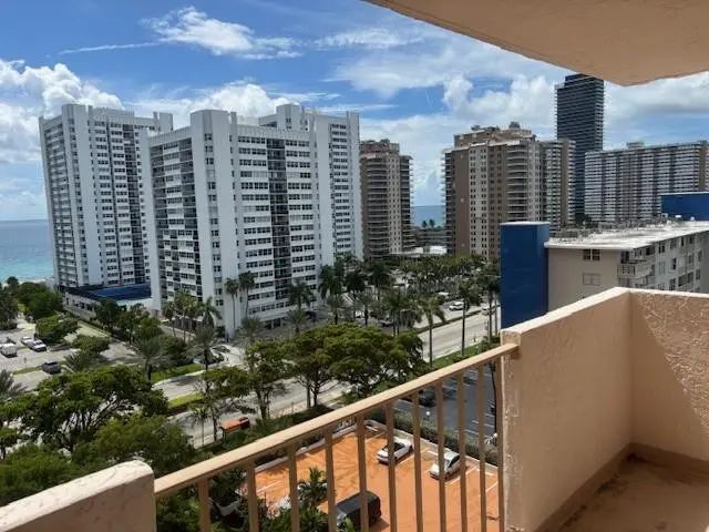 3 of 20 - 1865 S Ocean Drive #11n, Hallandale Beach, FL