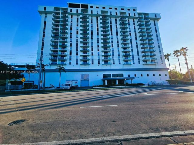 13499 Biscayne Boulevard #cu206, North Miami