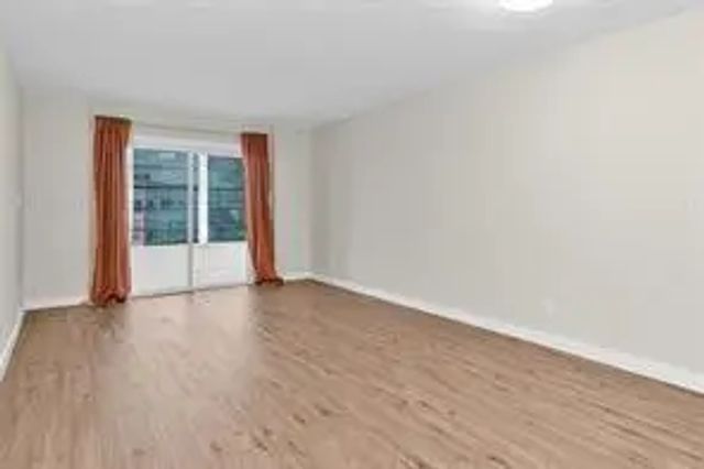 2 of 5 - 8590 Sunrise Lakes Boulevard #107, Sunrise, FL