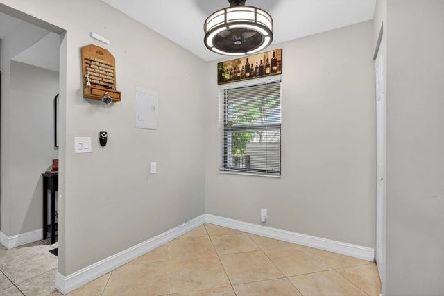 4 of 28 - 4400 Nw 20th Street #454, Coconut Creek, FL