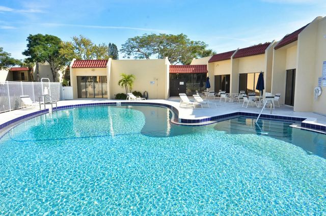 5 of 46 - 2050 Oleander Boulevard #5-306, Fort Pierce, FL