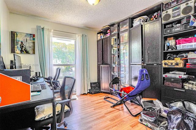4 of 26 - 3331 Farragut Street #8a, Hollywood, FL