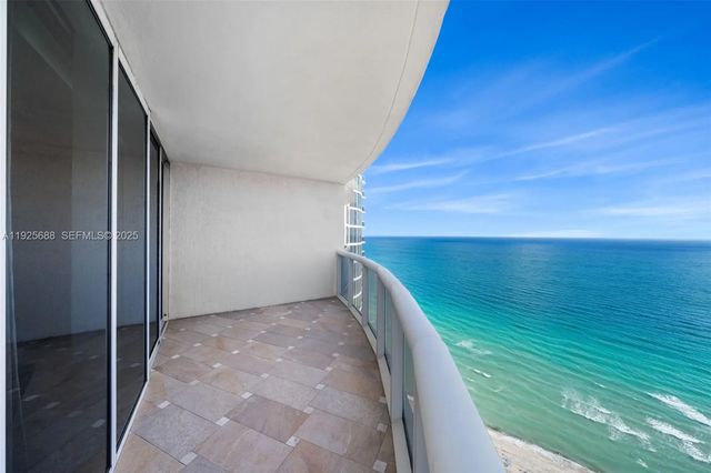 4 of 19 - 17201 Collins Avenue #3505, Sunny Isles Beach, FL
