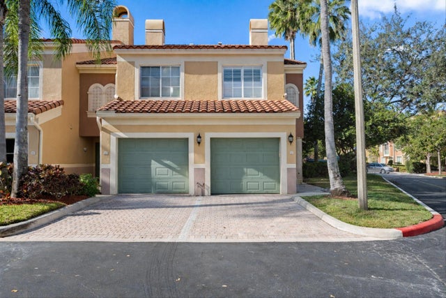 Photo of Listing #R11146165