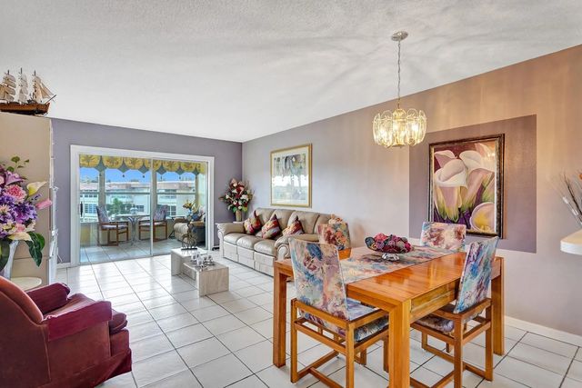 3 of 36 - 4800 Nw 35th Street #612, Lauderdale Lakes, FL