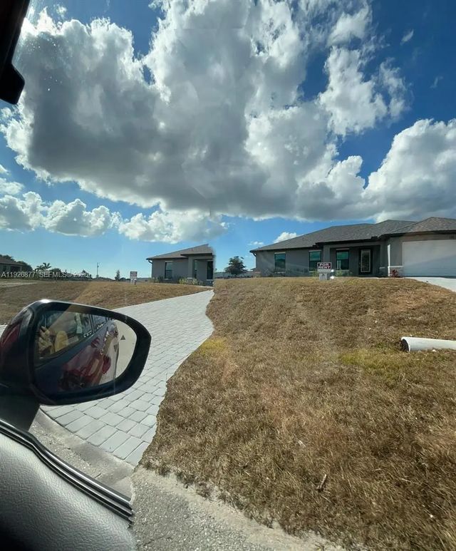 2002 Nw 3 Terrace, Cape Coral