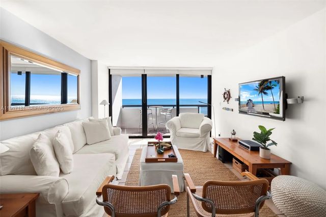 4 of 25 - 2555 Collins Avenue #805, Miami Beach, FL