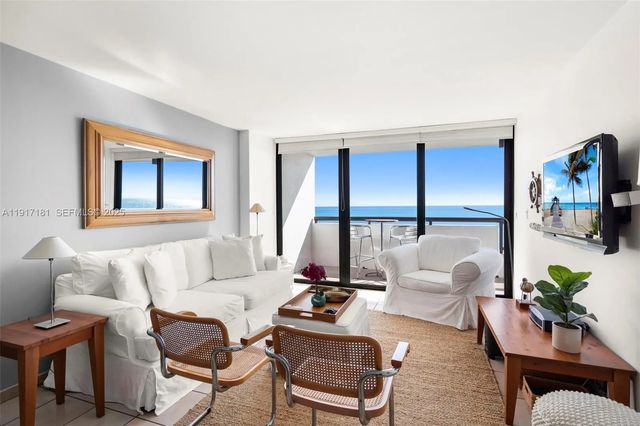 5 of 25 - 2555 Collins Avenue #805, Miami Beach, FL