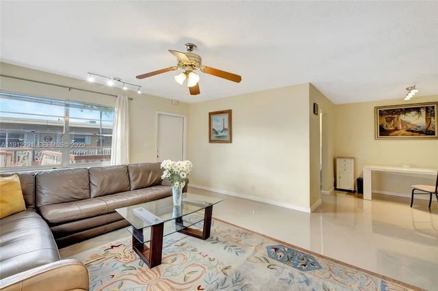 3 of 33 - 1943 Monroe Street #310d, Hollywood, FL
