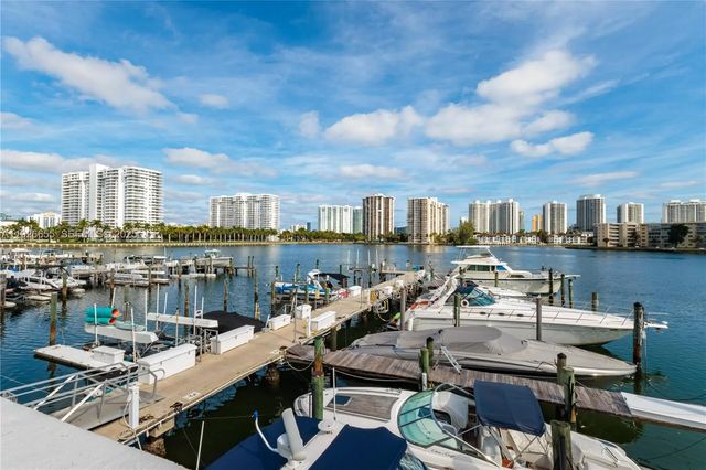 18011 Biscayne Boulevard #1501, Aventura