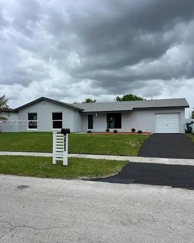 26222 Sw 124th Place, Homestead