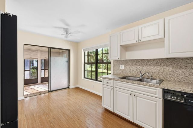 5 of 39 - 3233 Perimeter Drive #2511, Greenacres, FL