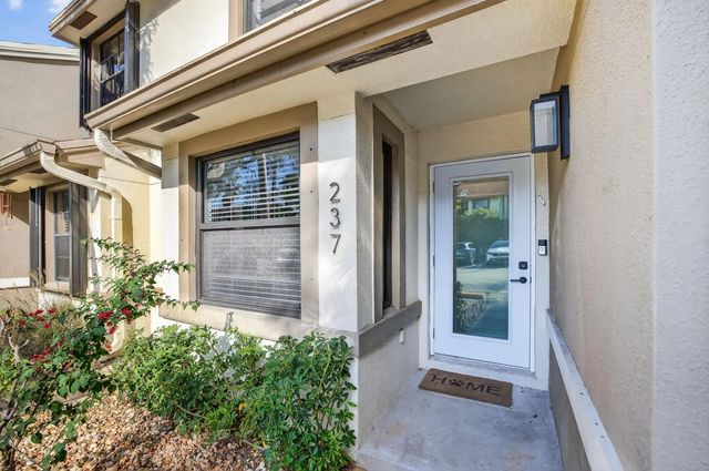 2 of 48 - 237 City View Drive #237, Fort Lauderdale, FL