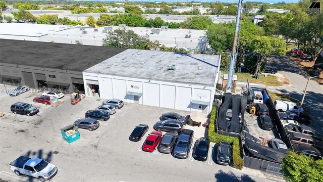 2 of 8 - 5261 Nw 161st Street, Miami Gardens, FL