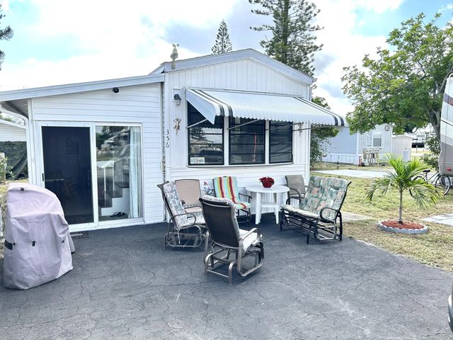 2 of 28 - 875 Ne 48 Th St #lot 356, Deerfield Beach, FL