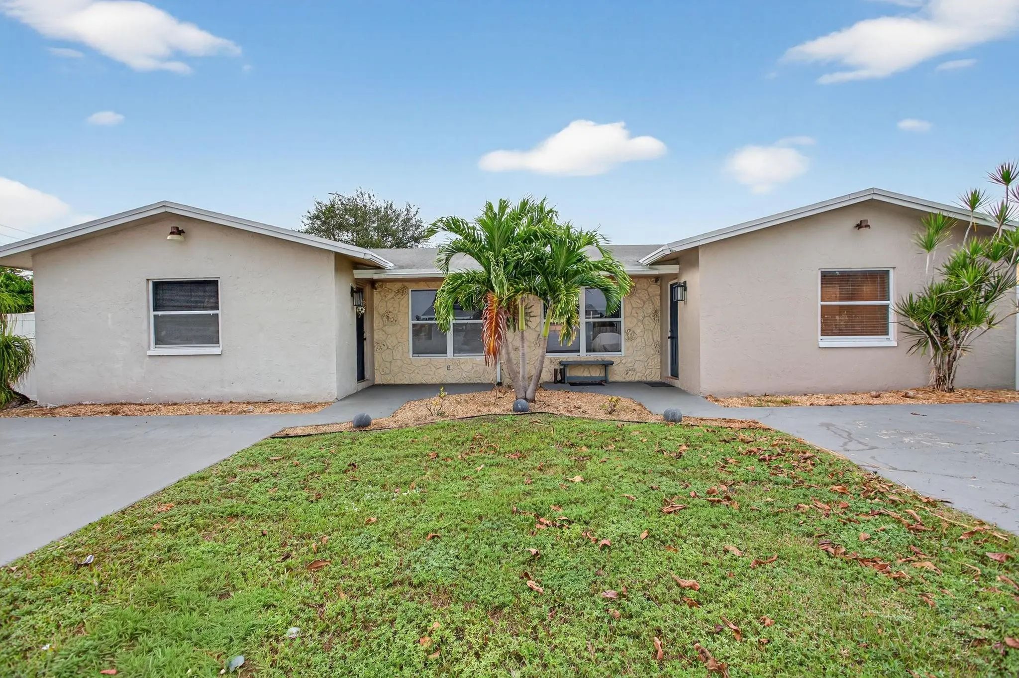 8709 Nw 57th Drive, Tamarac