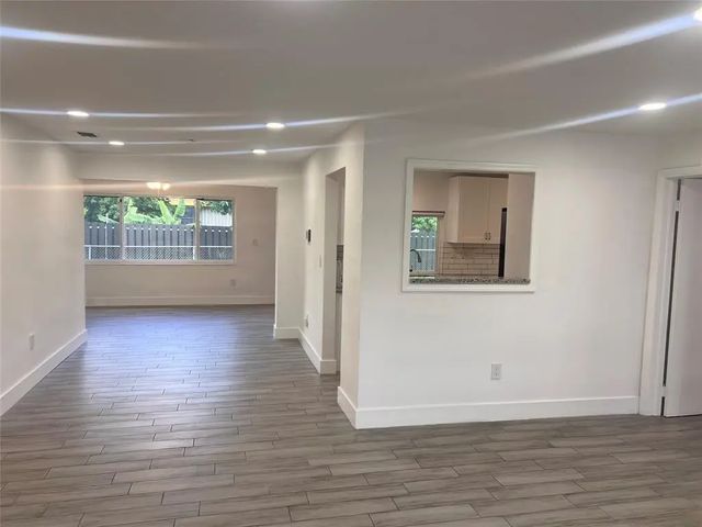 2 of 35 - 8361 Nw 27th Place, Sunrise, FL