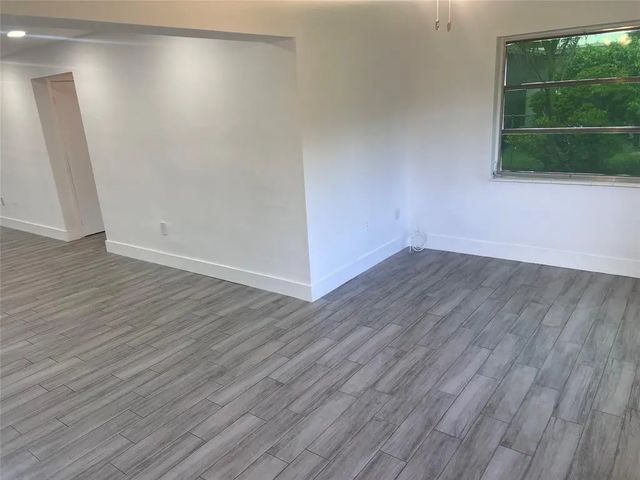 5 of 35 - 8361 Nw 27th Place, Sunrise, FL