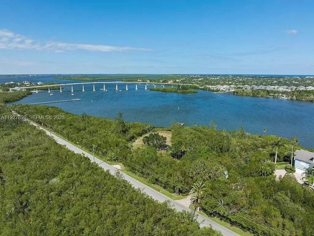3 of 6 - 250 Live Oak Drive, Vero Beach, FL