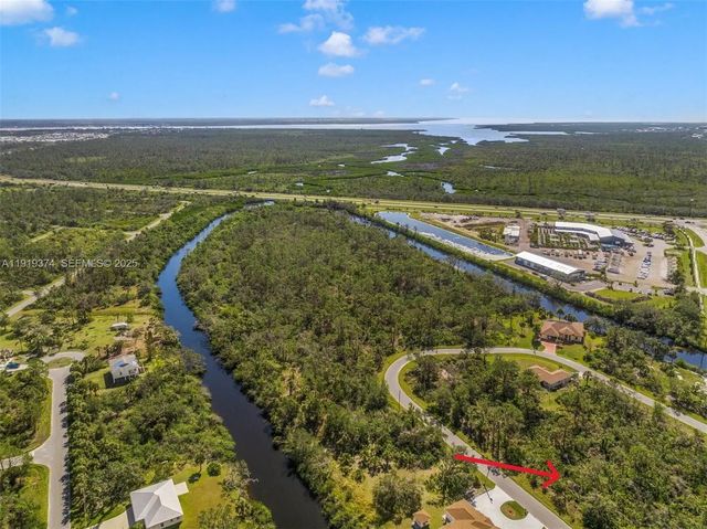2216 Private Circle, Port Charlotte