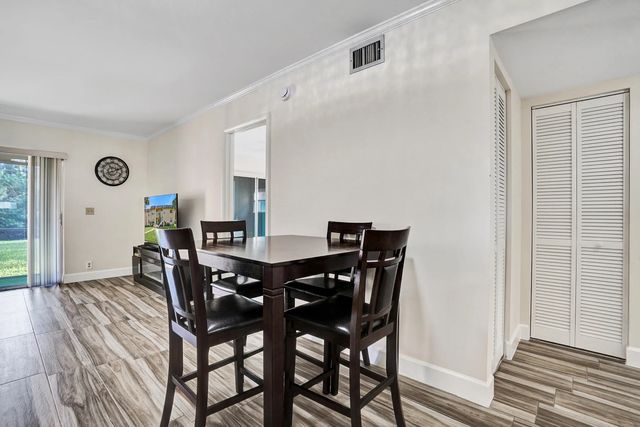 4 of 63 - 140 Lake Meryl Drive #140, West Palm Beach, FL