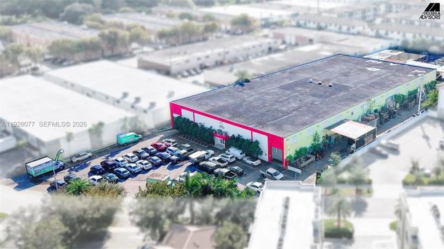 290 W 78th Road, Hialeah