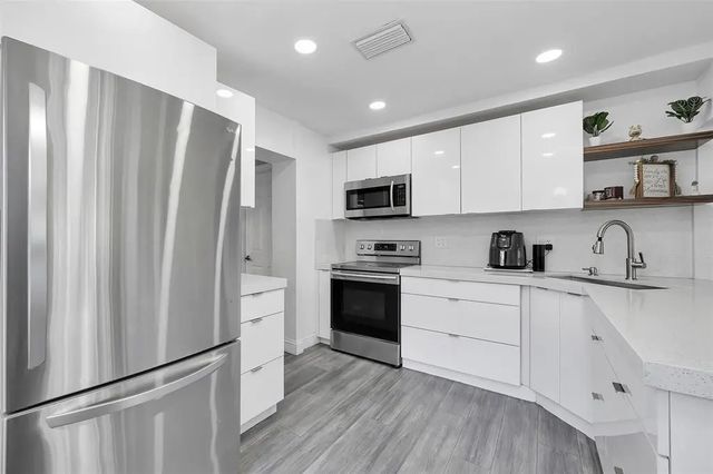 2 of 14 - 2535 Sherman Street, Hollywood, FL