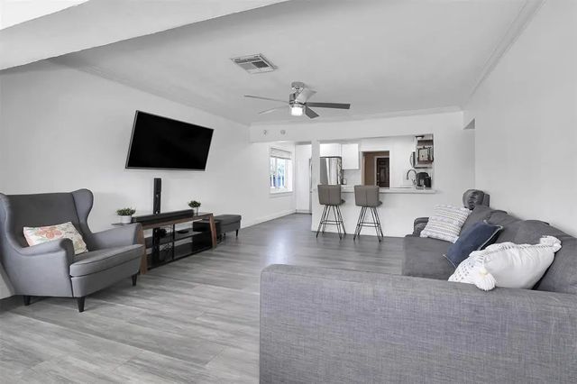 3 of 14 - 2535 Sherman Street, Hollywood, FL