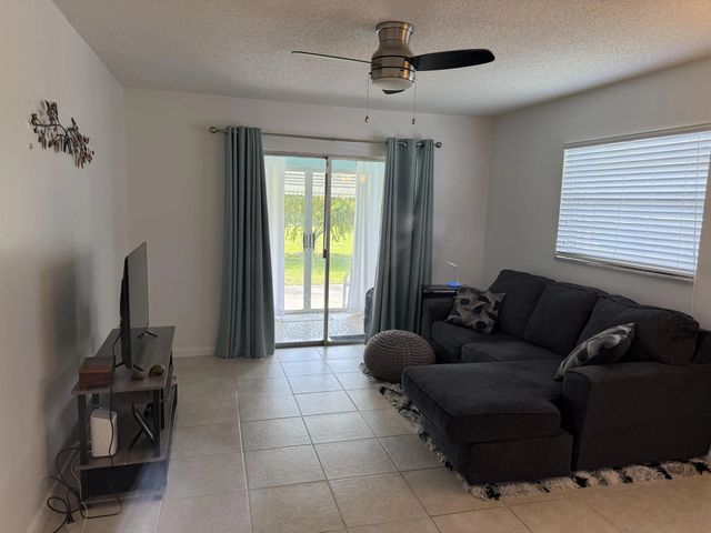 4 of 15 - 300 Sw Golfview Terrace #152, Boynton Beach, FL