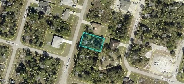 2 of 3 - 553 Eisenhower Boulevard, Lehigh Acres, FL