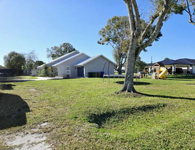 3 of 28 - 603 Nw 11th Avenue, Okeechobee, FL