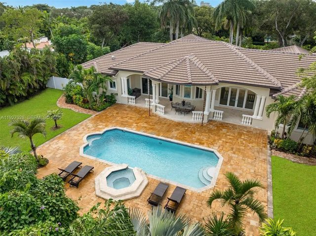 6890 Sw 94th Street, Pinecrest