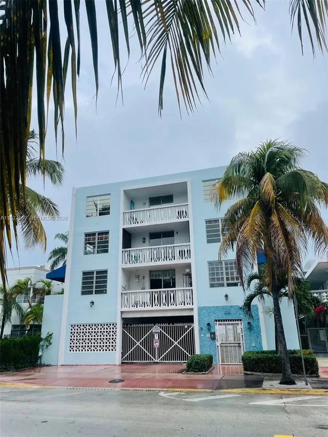 335 Collins Avenue #302, Miami Beach
