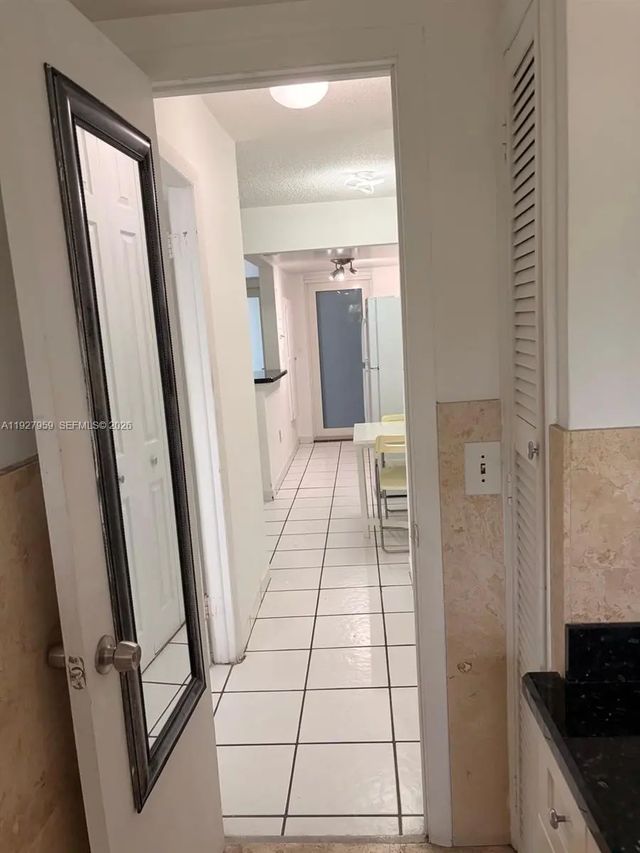 5 of 20 - 335 Collins Avenue #302, Miami Beach, FL