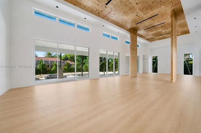 3 of 20 - 6990 Sw 91st Street, Pinecrest, FL