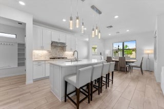 Photo of Listing #R11146689