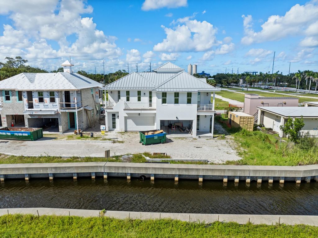 135 Kings Lane, Fort Pierce